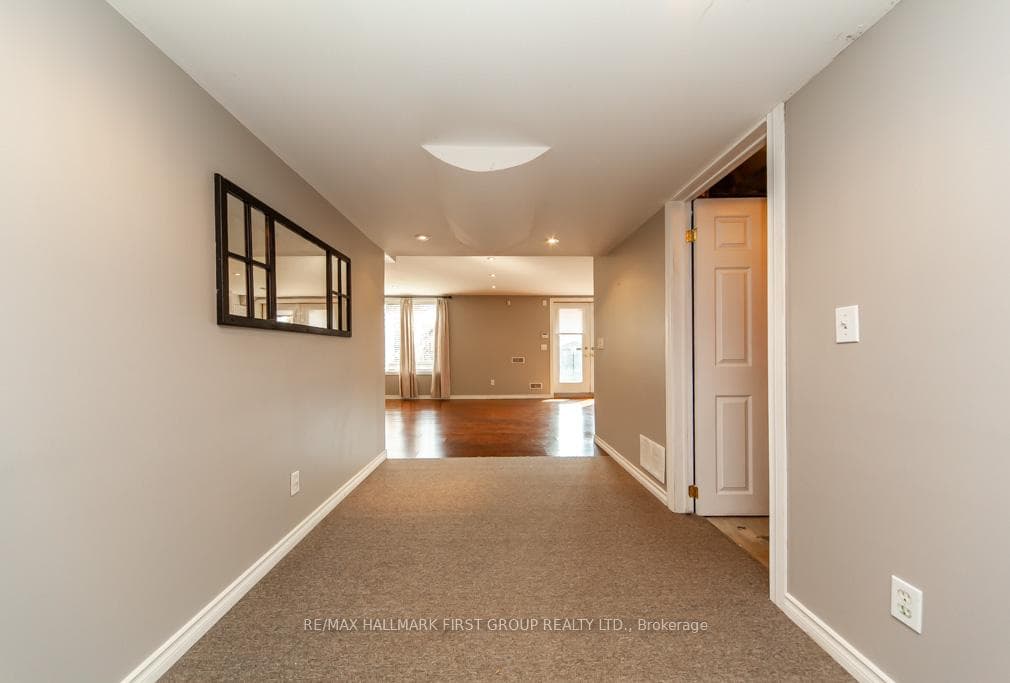 1617 Badgley Drive photo 2