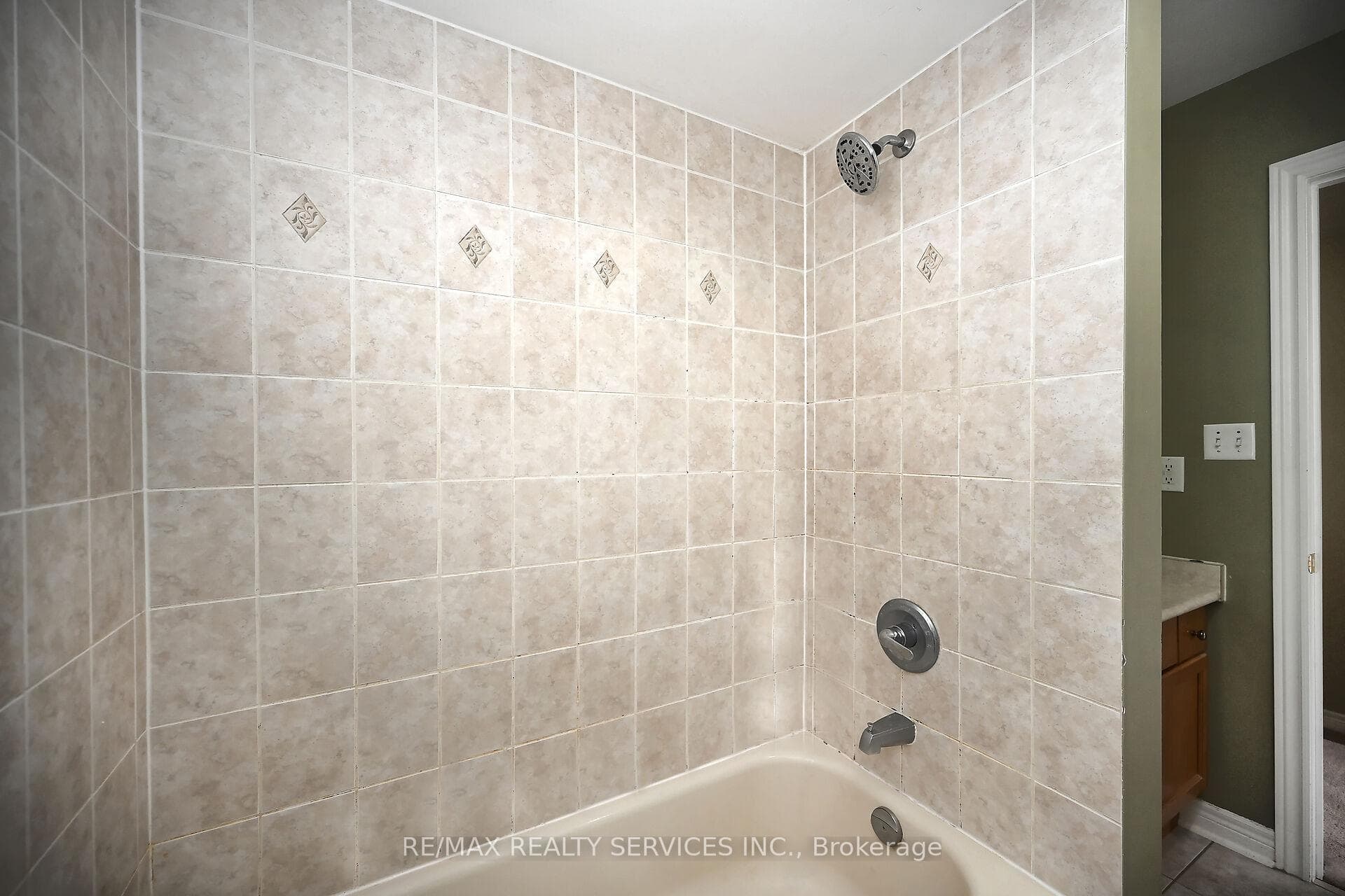 19 Martree Crescent photo 21