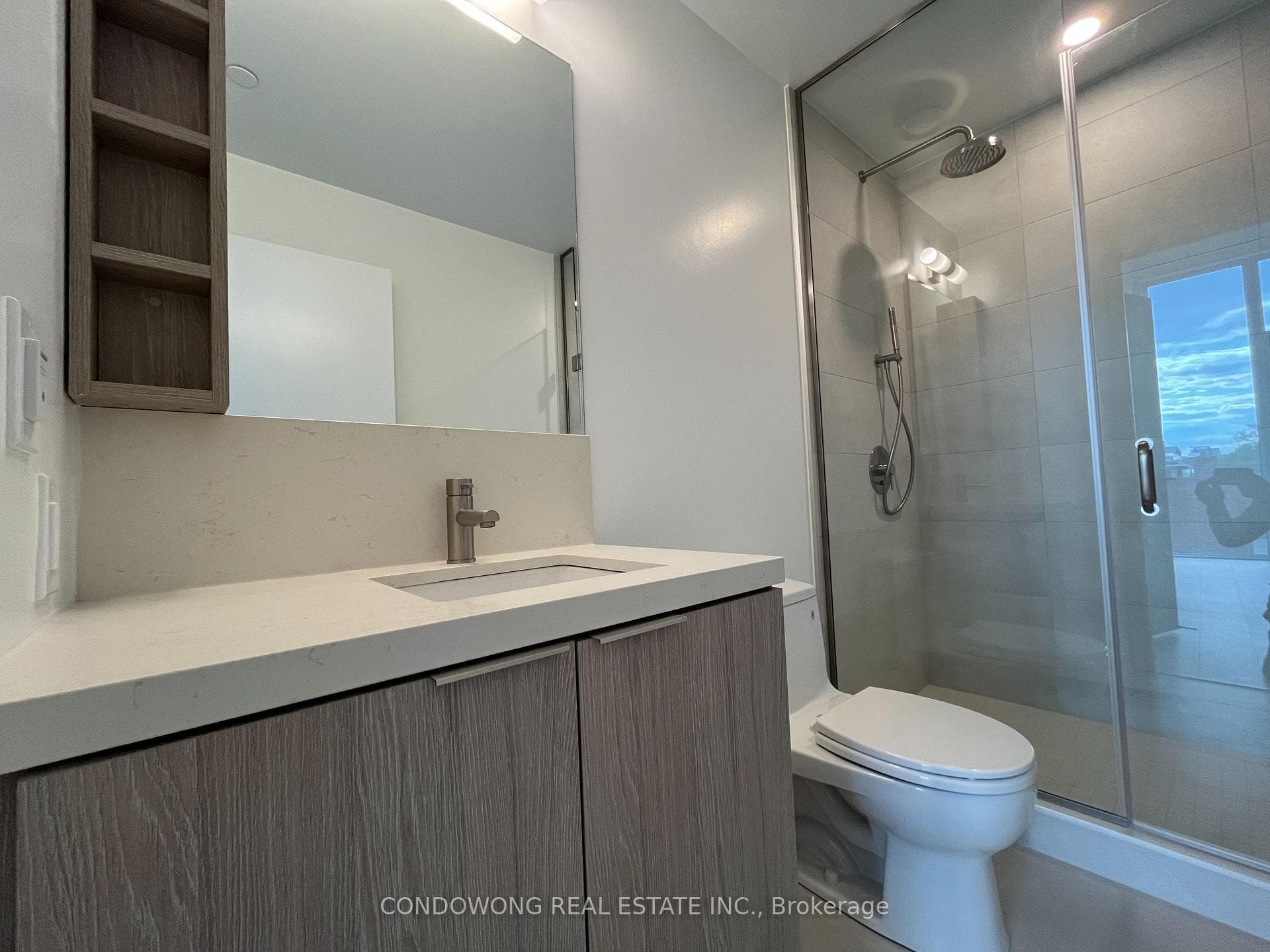 2020 Bathurst Street Unit 208 photo 19