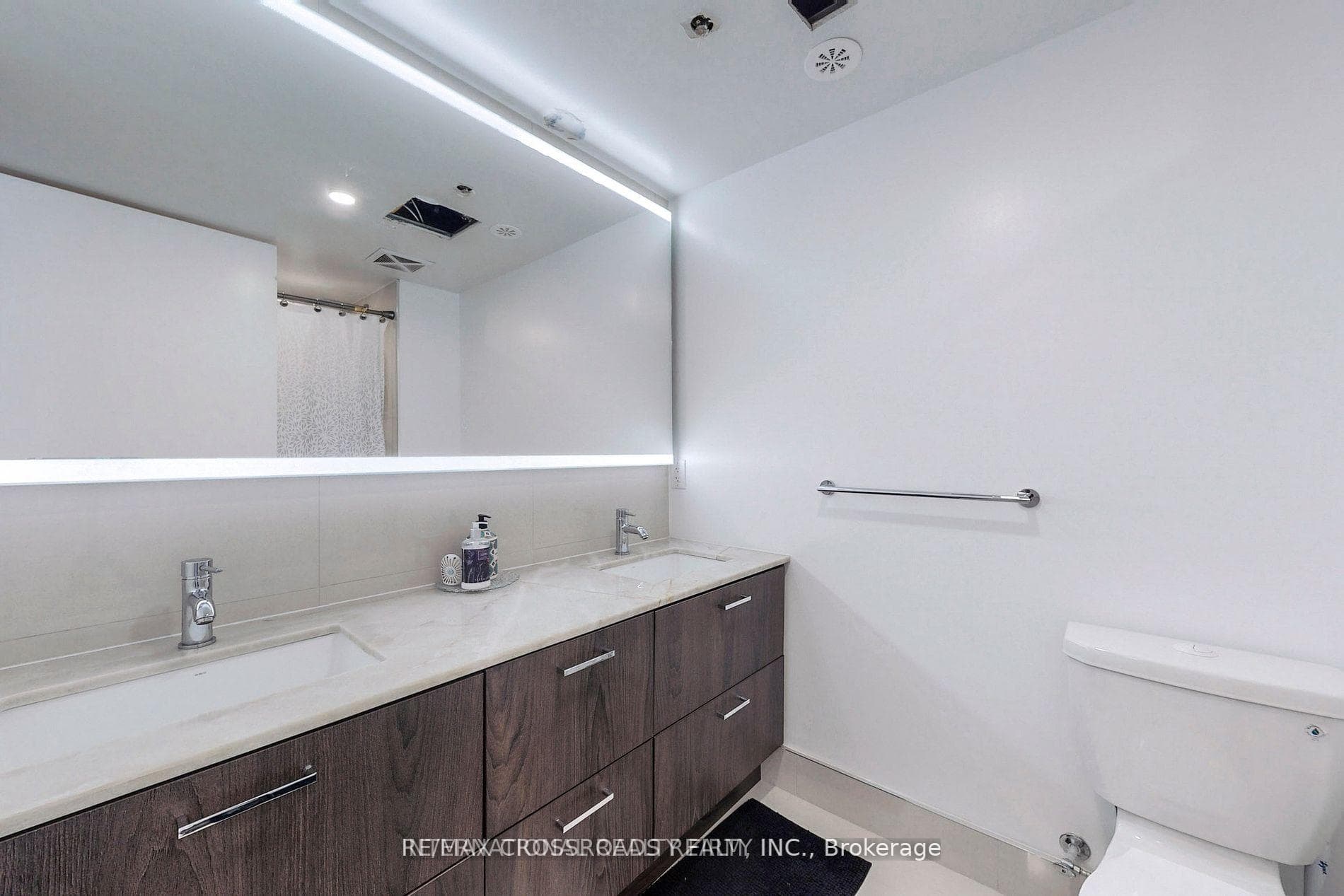 1331 Queen Street Unit Th05 photo 19
