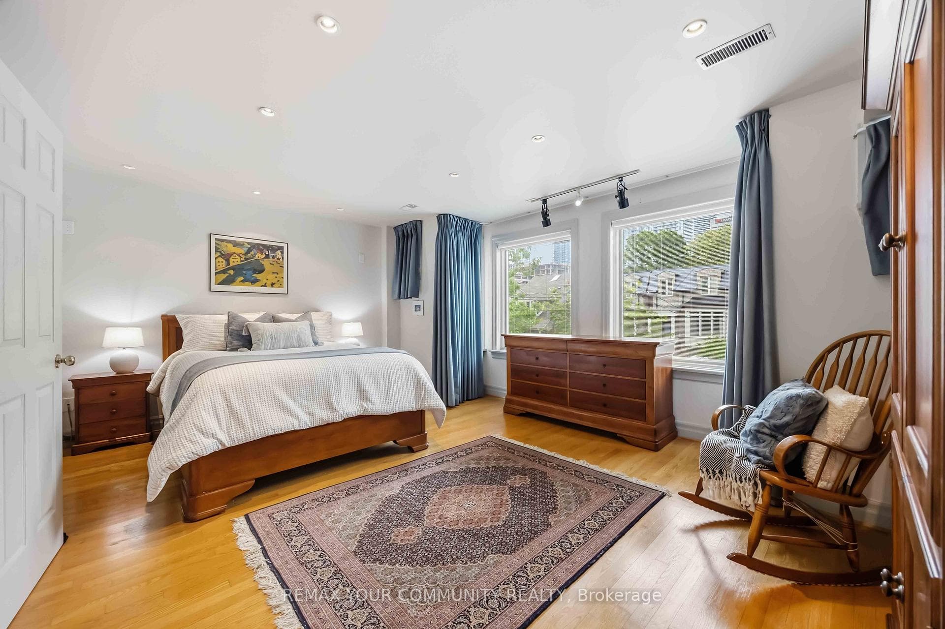 44 Castlefield Avenue photo 18
