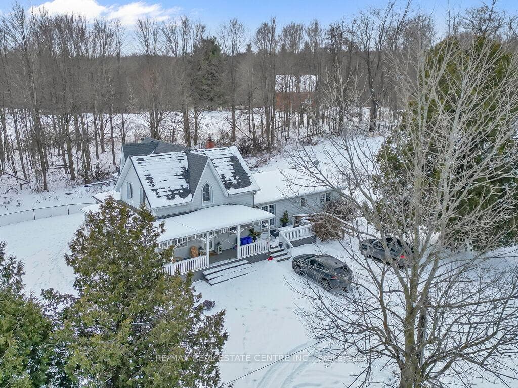 2183 20 Side Rd Road photo 16