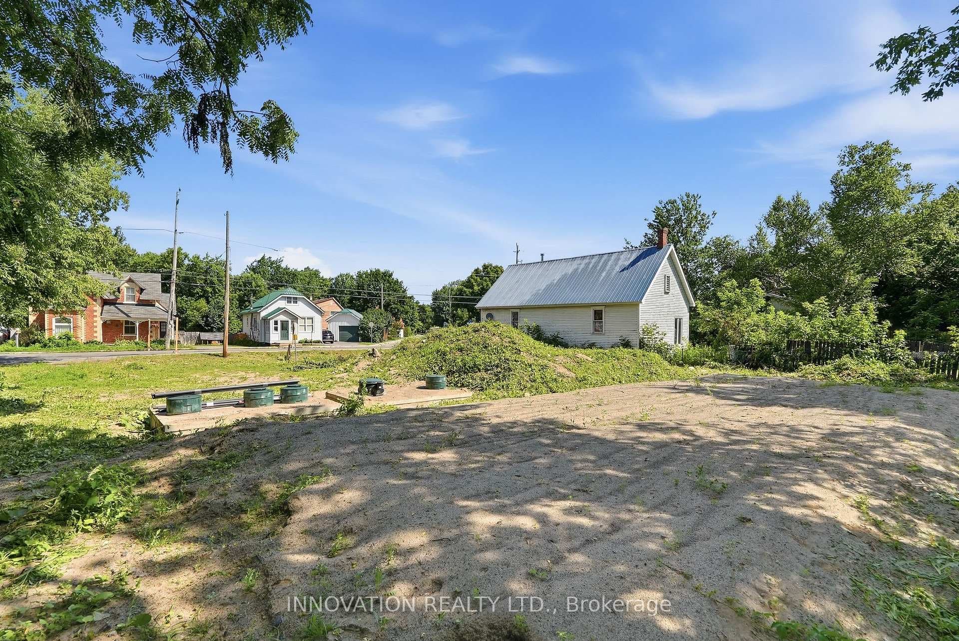 2322 Roger Stevens Drive photo 6