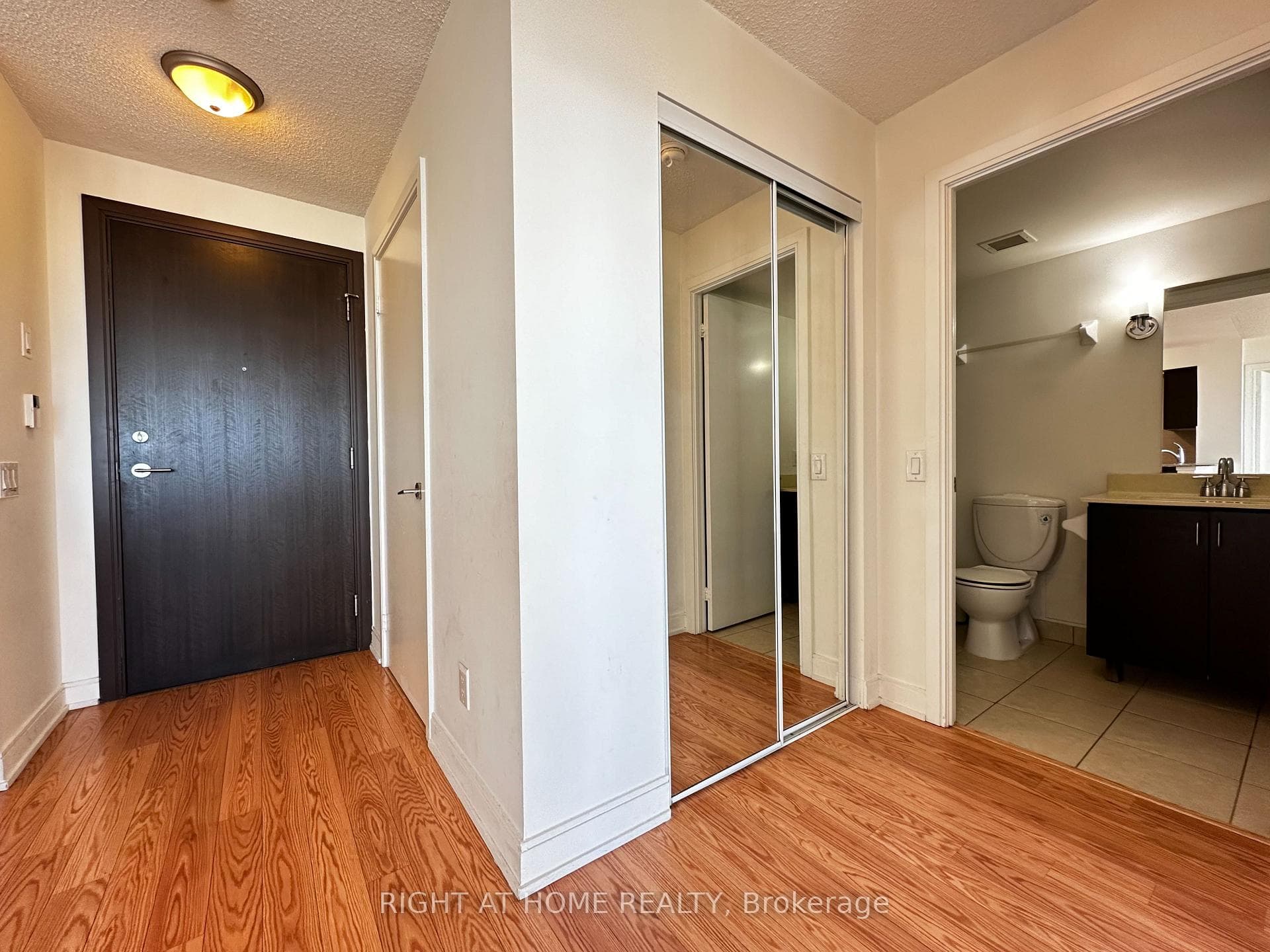 25 Viking Lane Unit 2450 photo 22