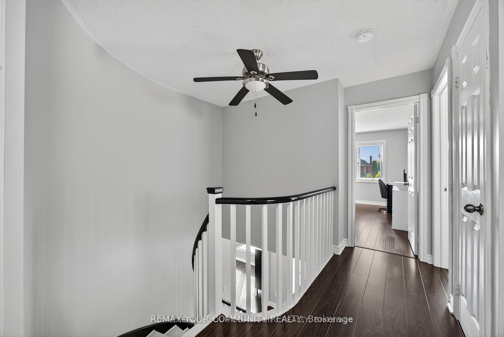 684 Exceller Circle photo 21