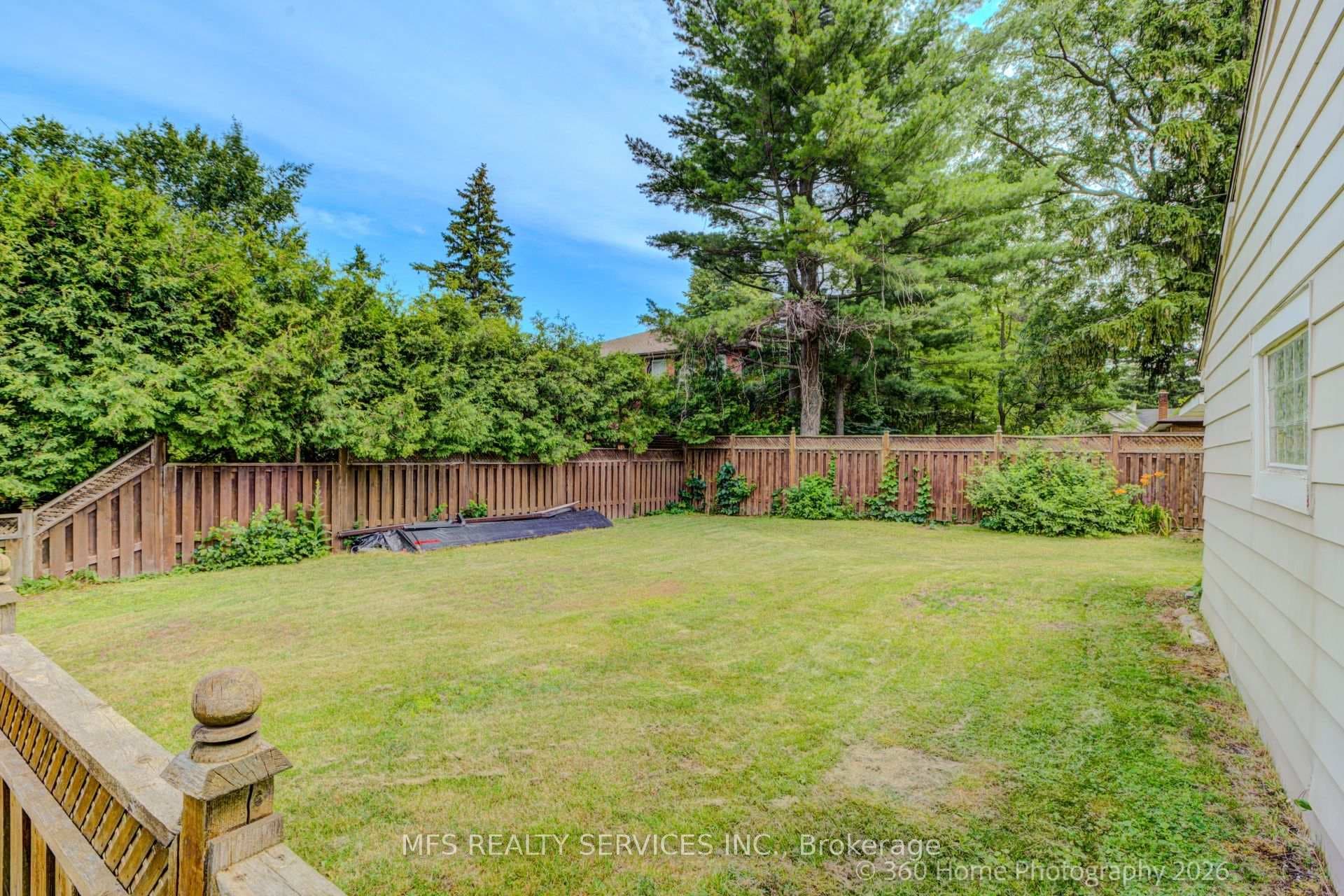 47 Deep Dene Drive photo 28