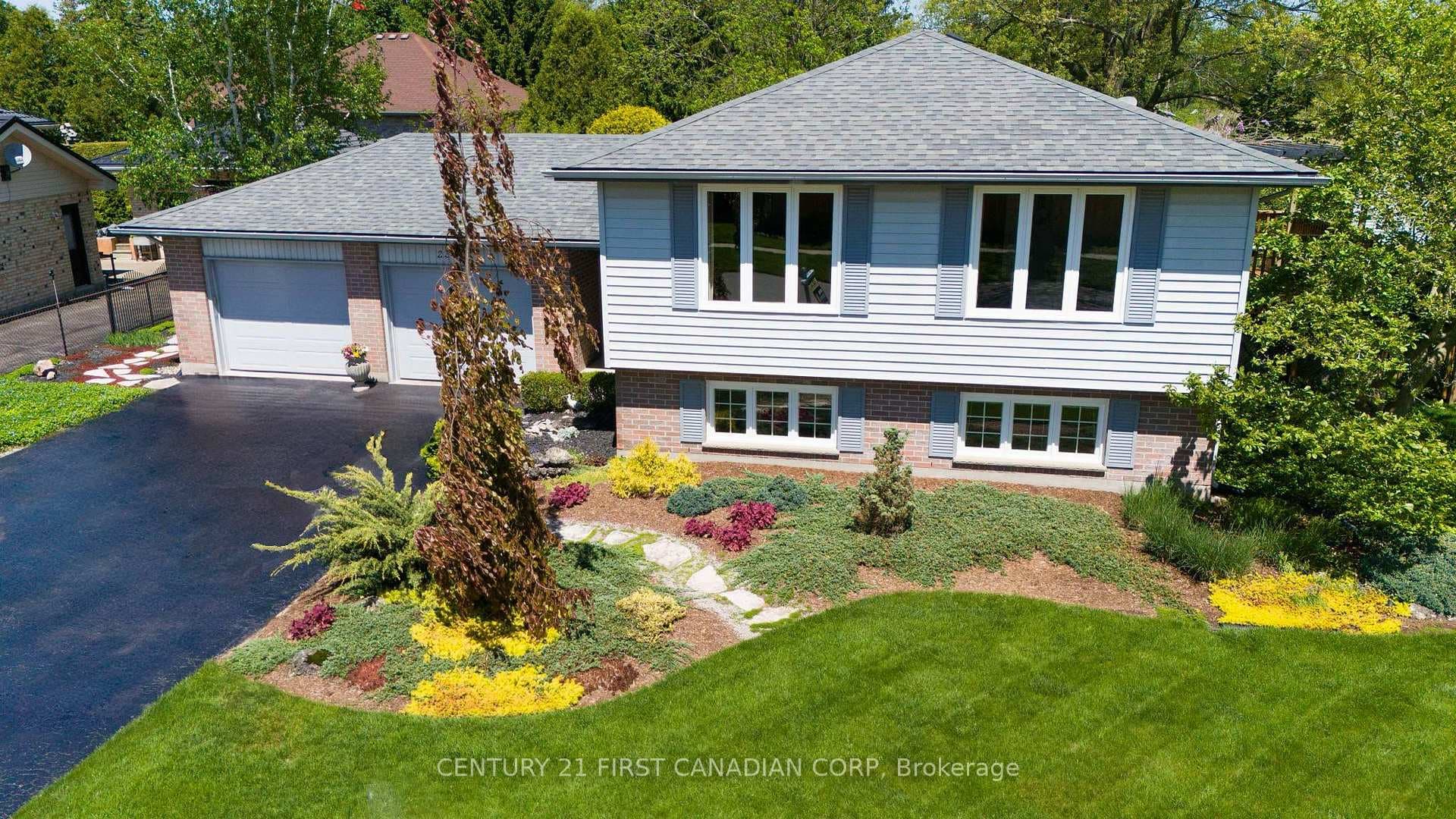 2344 BENTIM Road photo 2