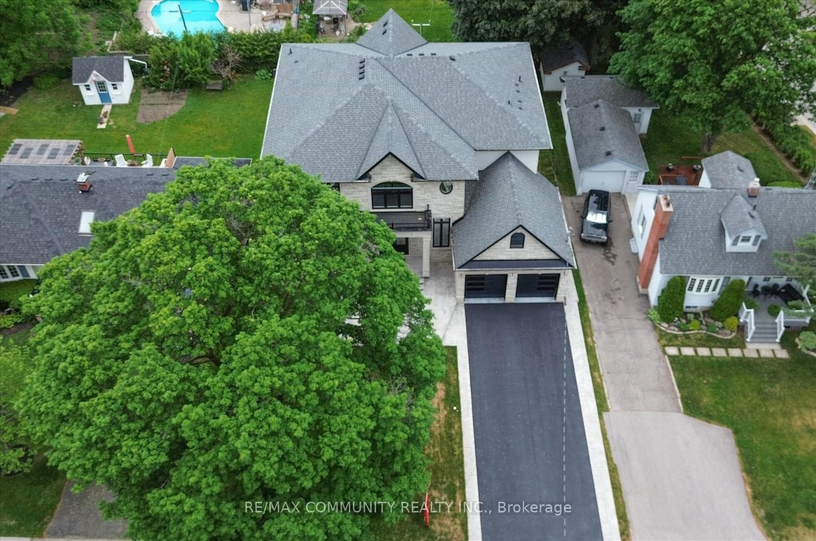 154 Burkholder Street photo 9