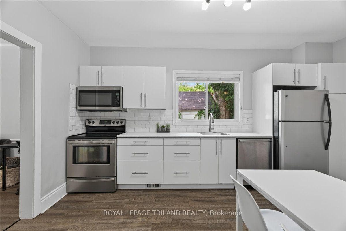 133 Wilson Avenue photo 7