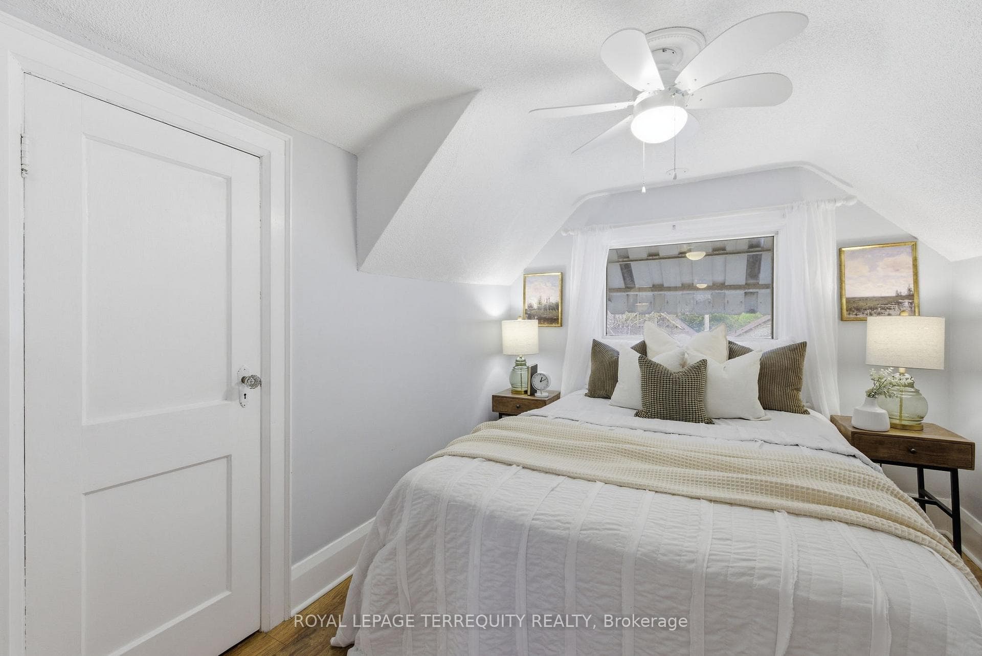 253 Oshawa Boulevard photo 29
