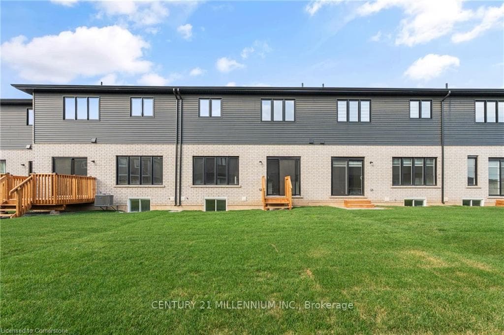 45 Saffron Way photo 34