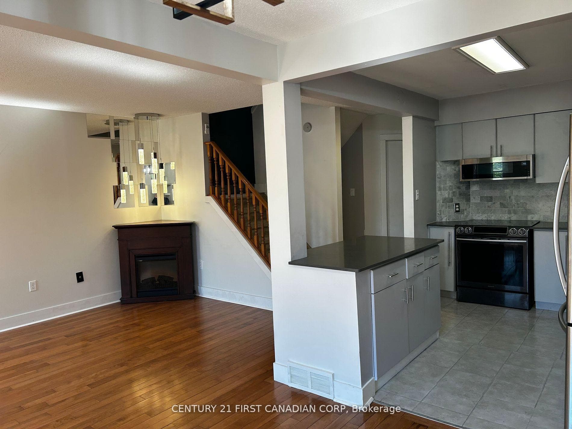 1199 Hamilton Road Unit 4 photo 18
