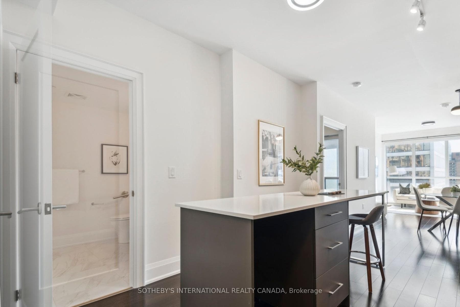 88 Cumberland Street Unit 1201 photo 2
