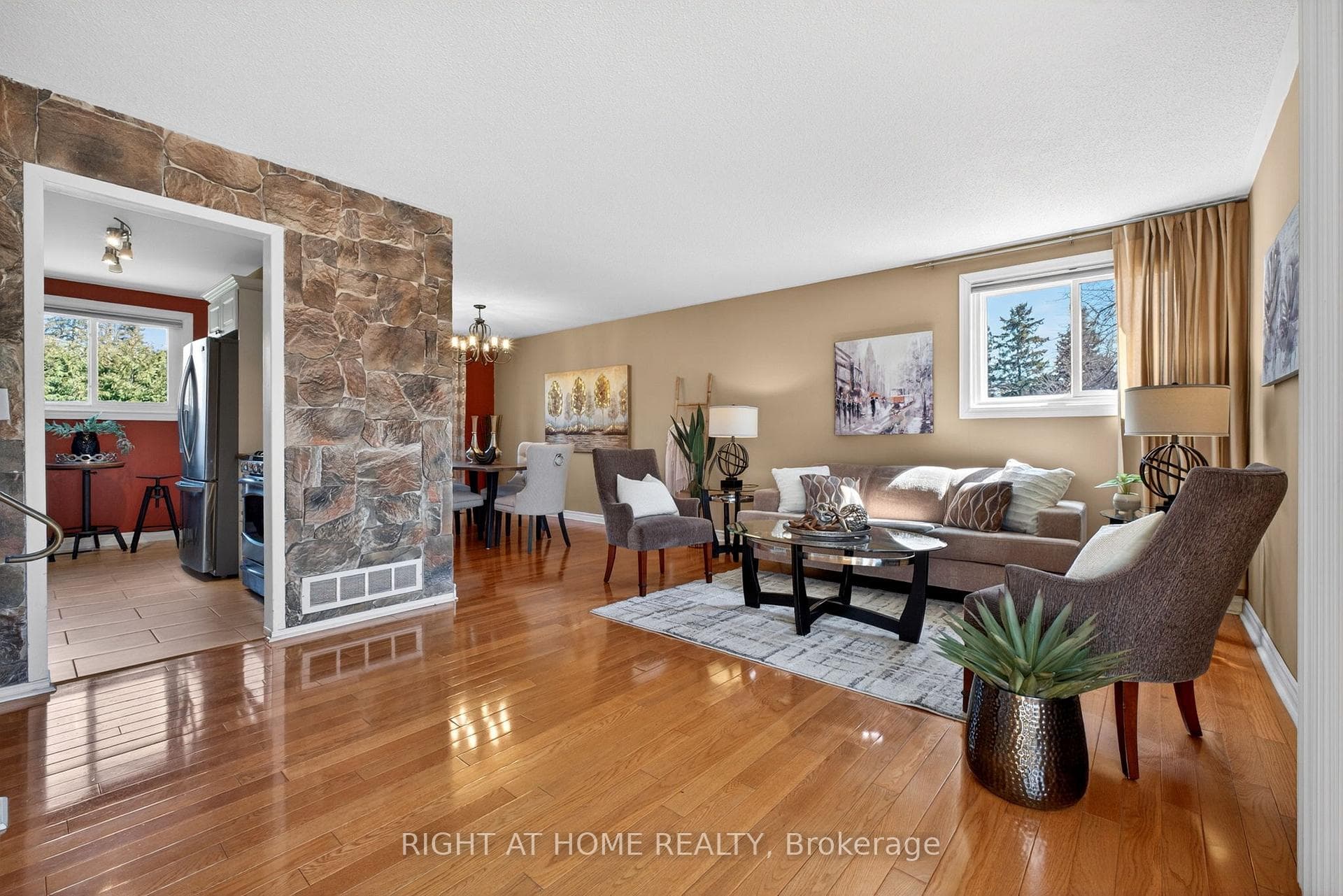 249 Lorindale Drive photo 2