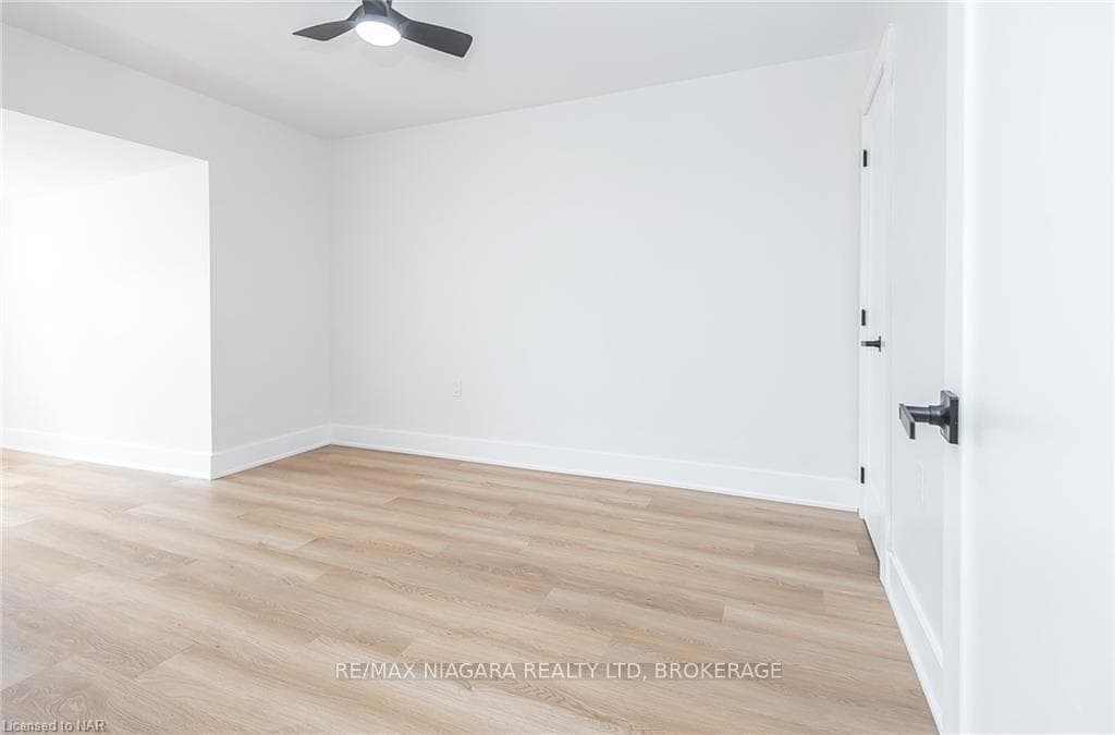 79 DOROTHY Street photo 34