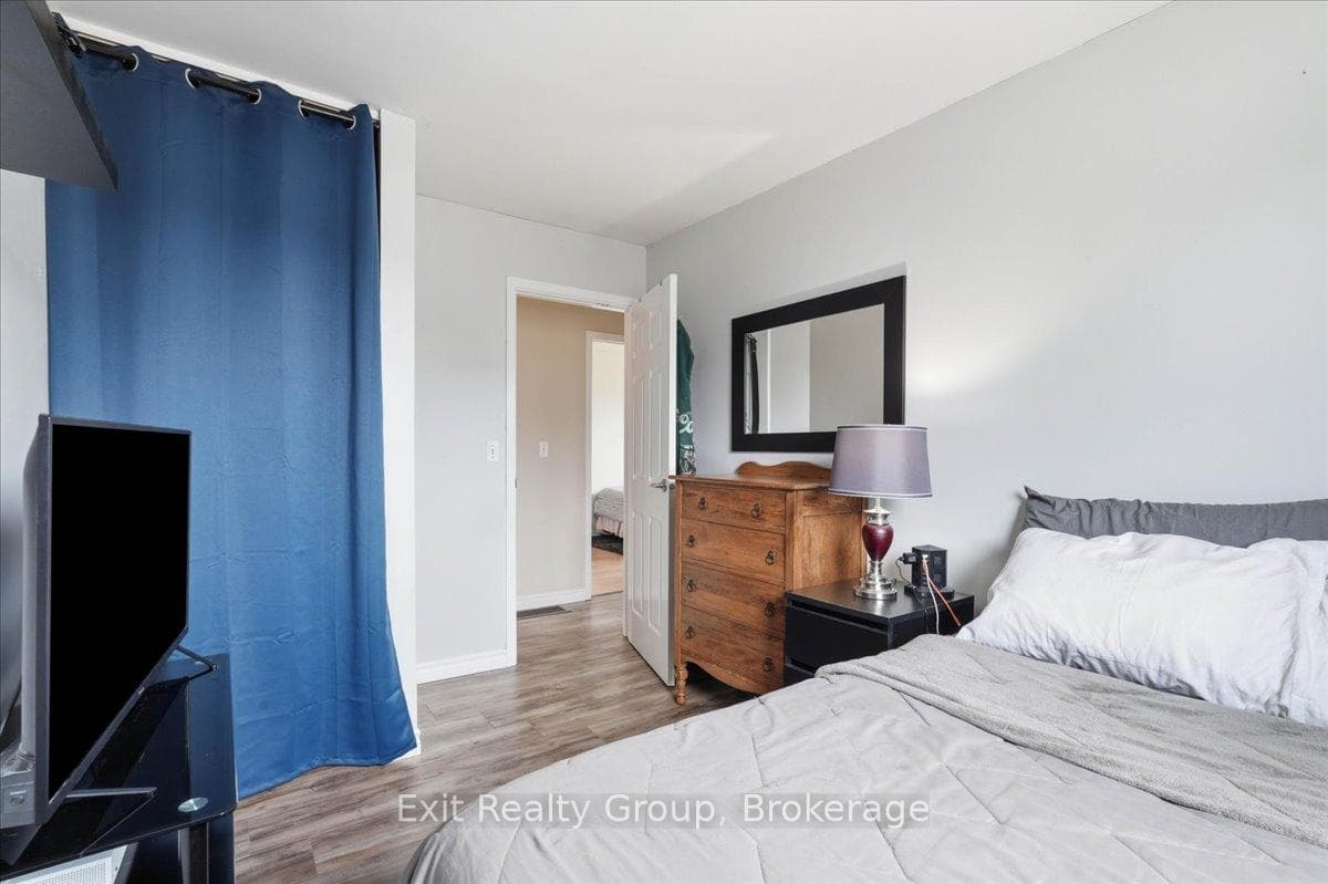 51 Sidney Road photo 20