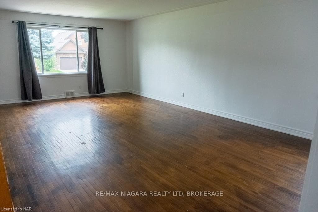 5530 ARTHUR Street photo 8