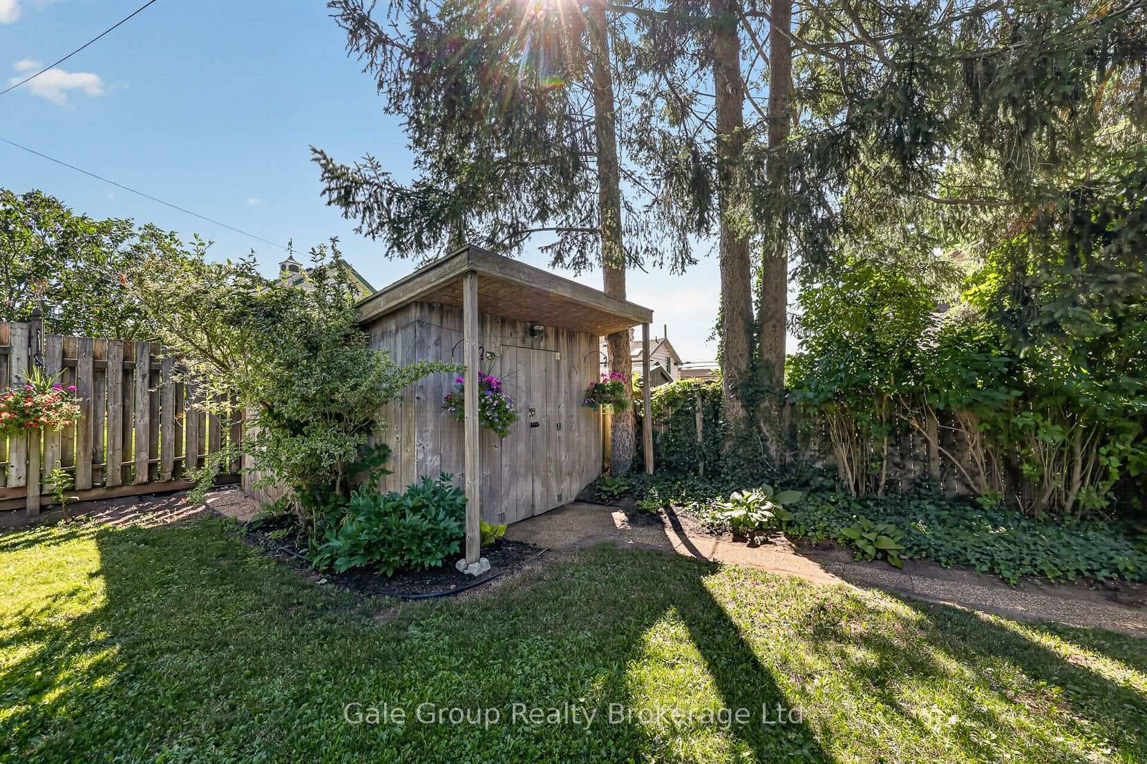 160 John Street photo 12