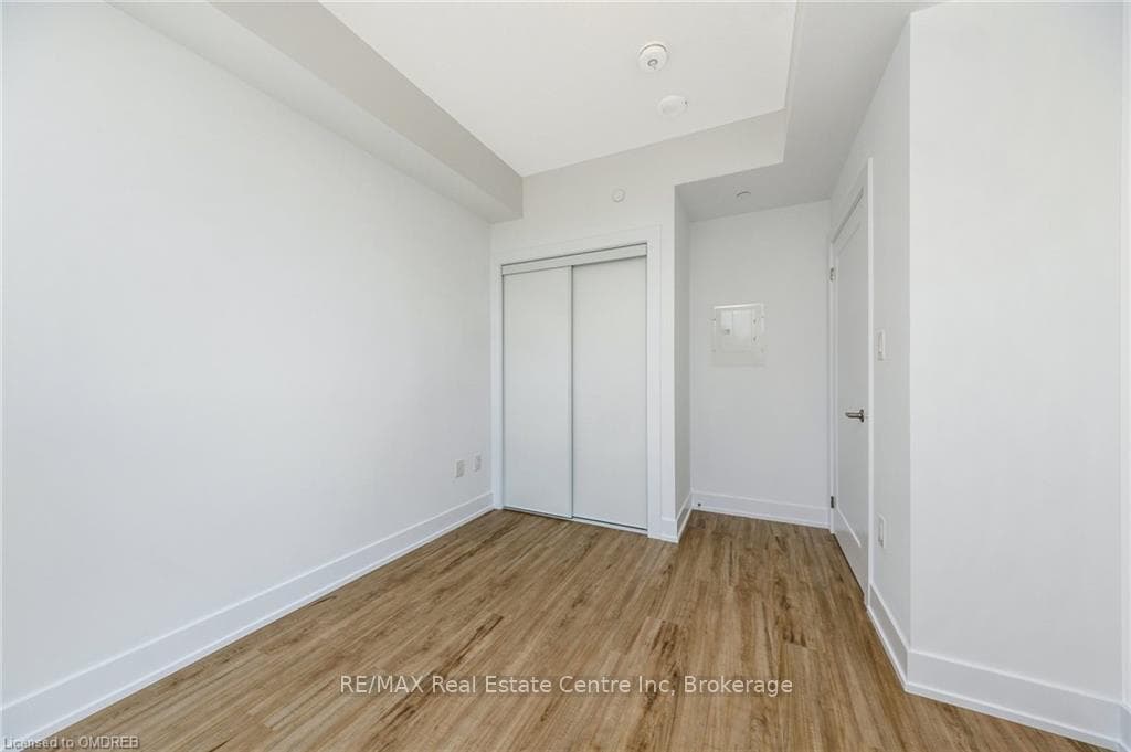 470 DUNDAS Street Unit 712 photo 18