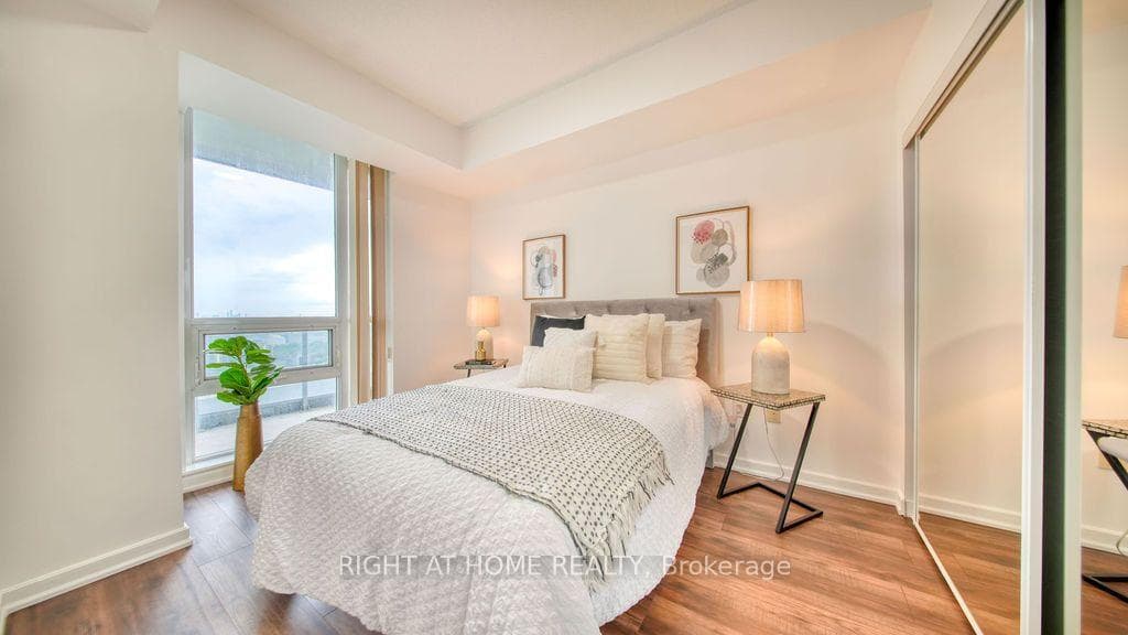 62 Forest Manor Road Unit 1808 photo 29