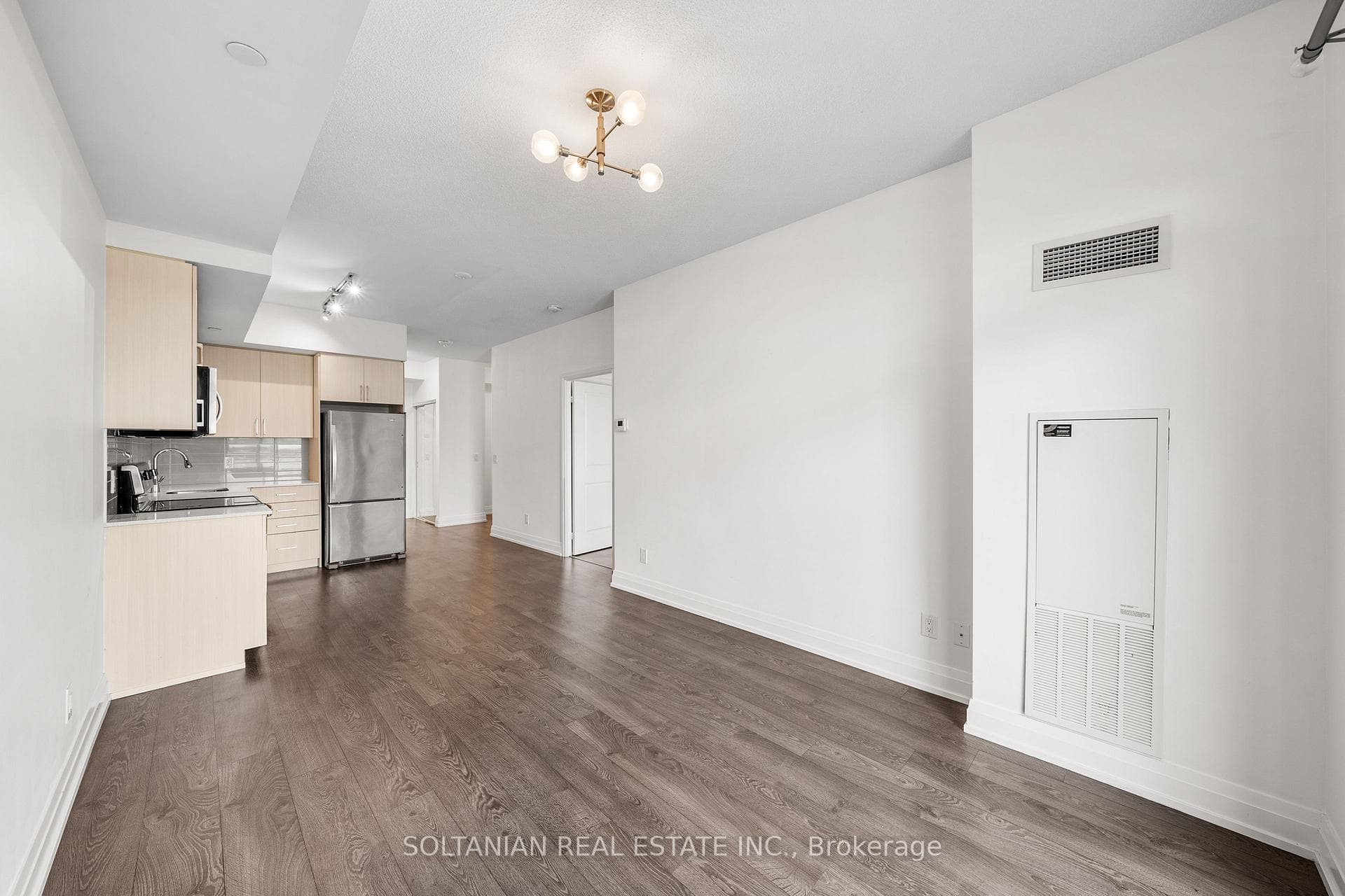 591 sheppard Avenue Unit 520 photo 16