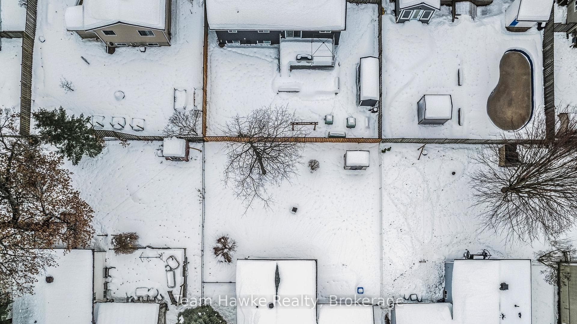21 Bridle Road photo 35