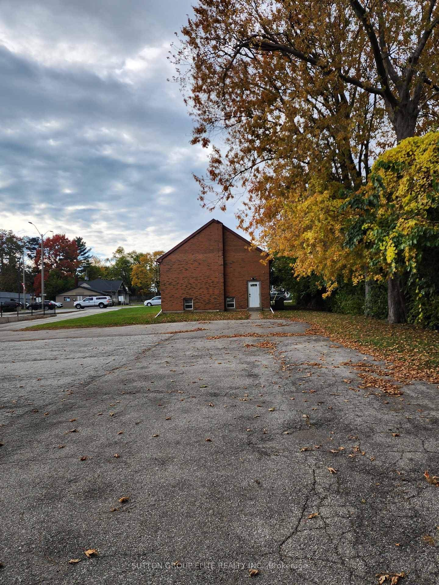 312 Erie Street photo 6