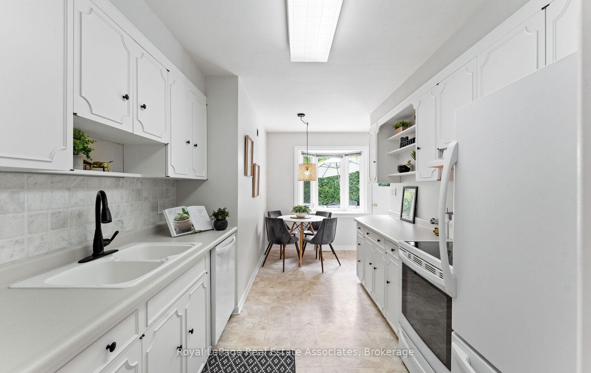 3071 Ballydown Crescent photo 12