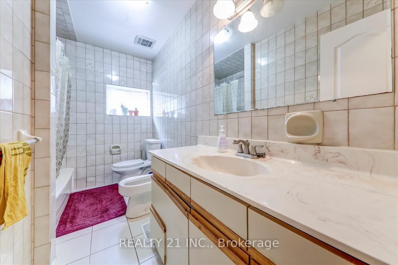 555 Concord Avenue photo 13