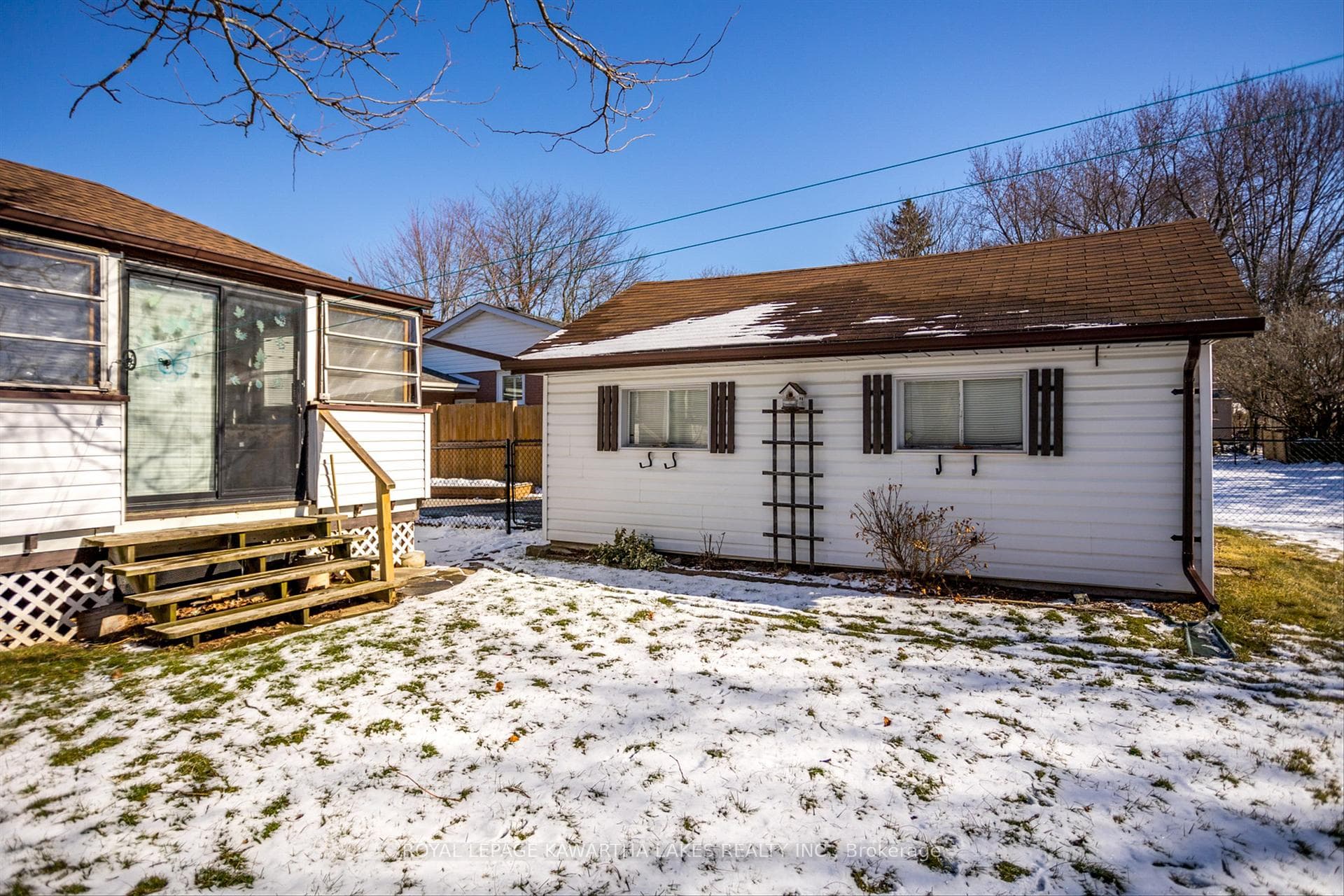 25 Kawartha Drive photo 35