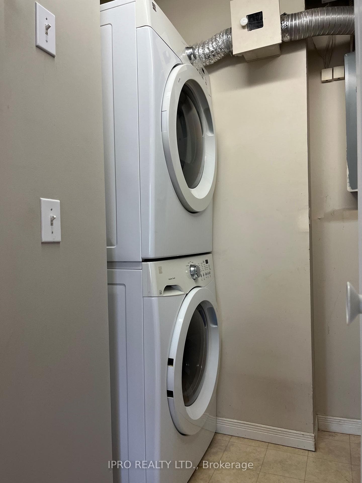 137 Martin Street Unit 202 photo 10