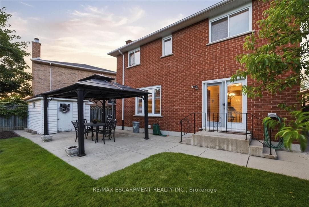 11 Gabriele Court photo 34