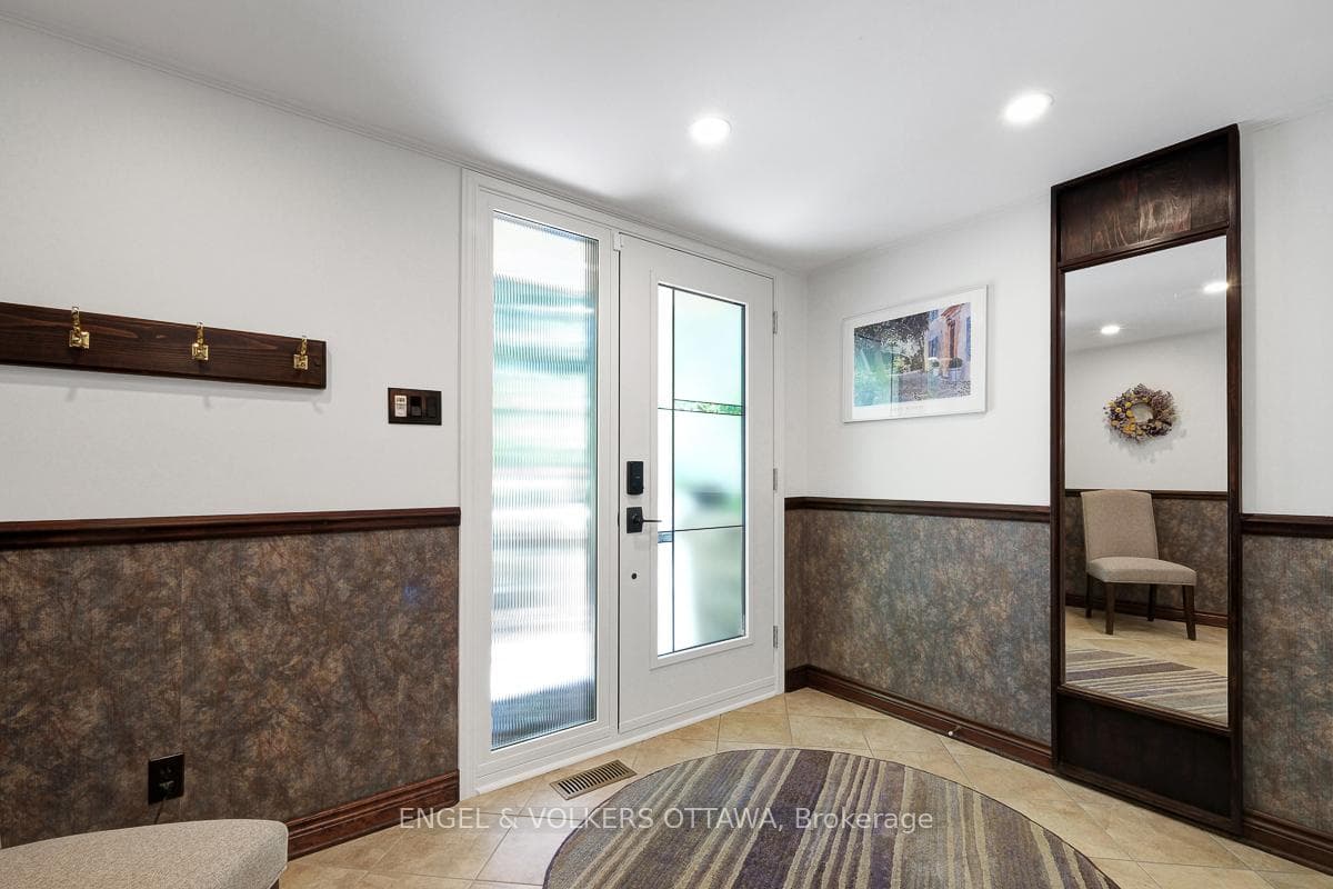 1131 Cameo Drive photo 8