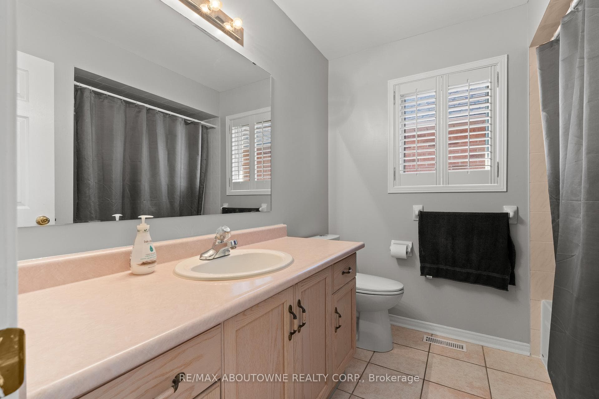 49 Lockwood Road photo 22