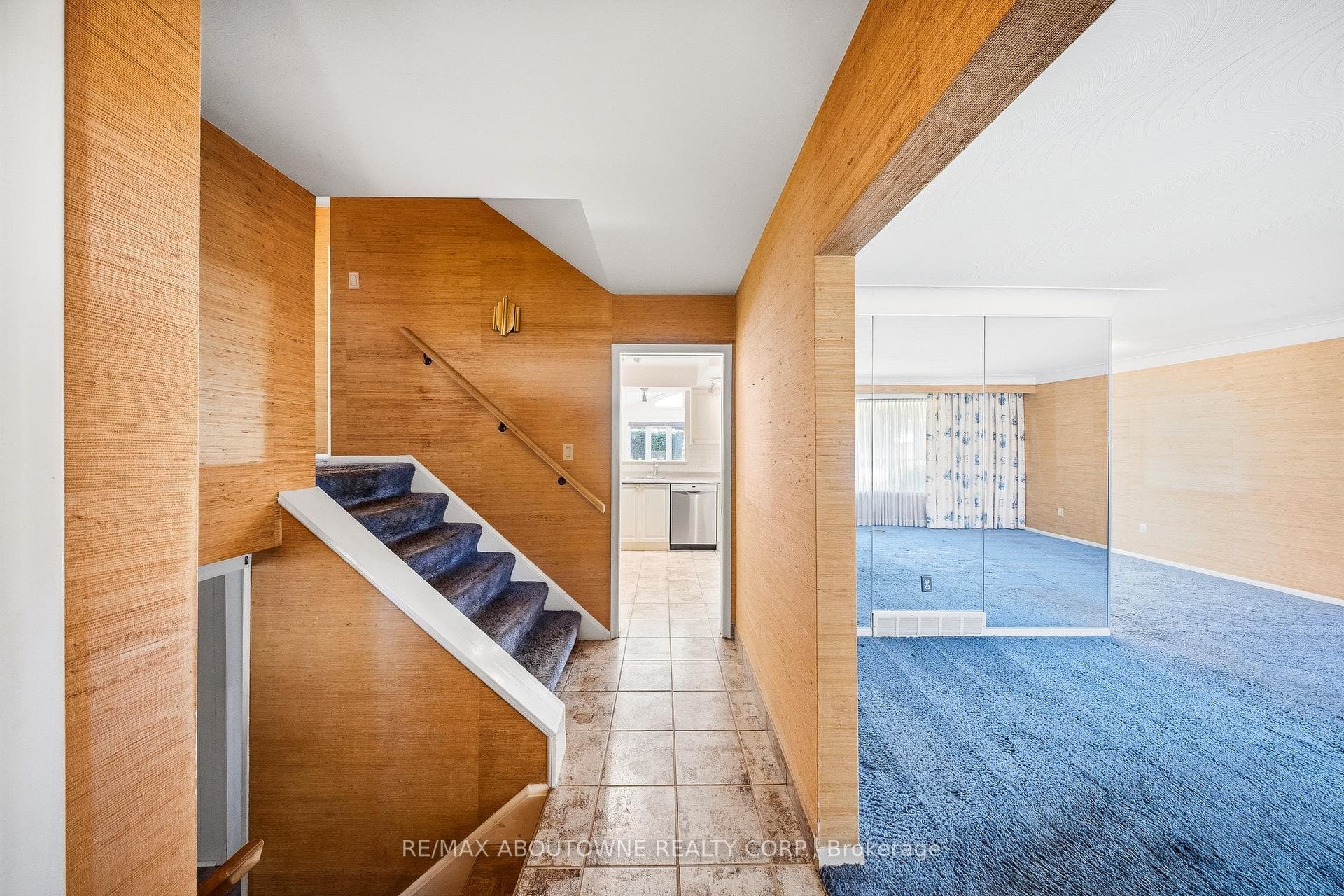 73 Price Avenue photo 4
