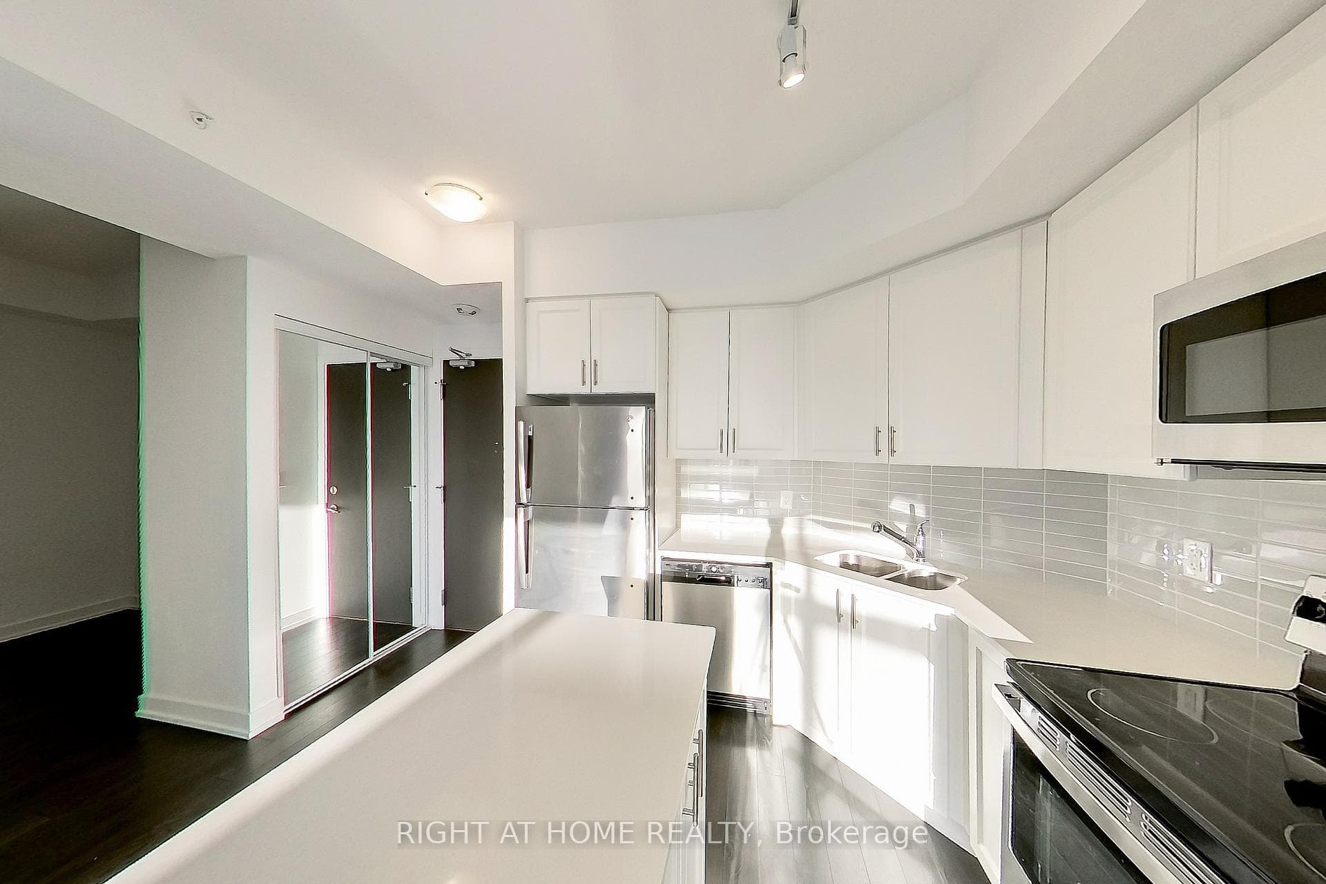 550 North Service Road Unit 1003 photo 5