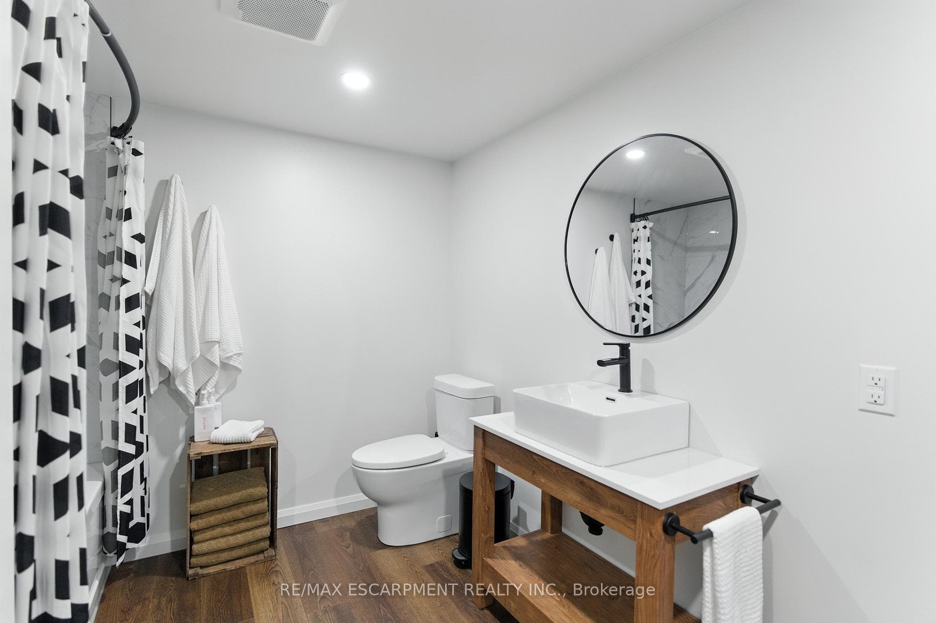 30 CLOKE Court photo 37