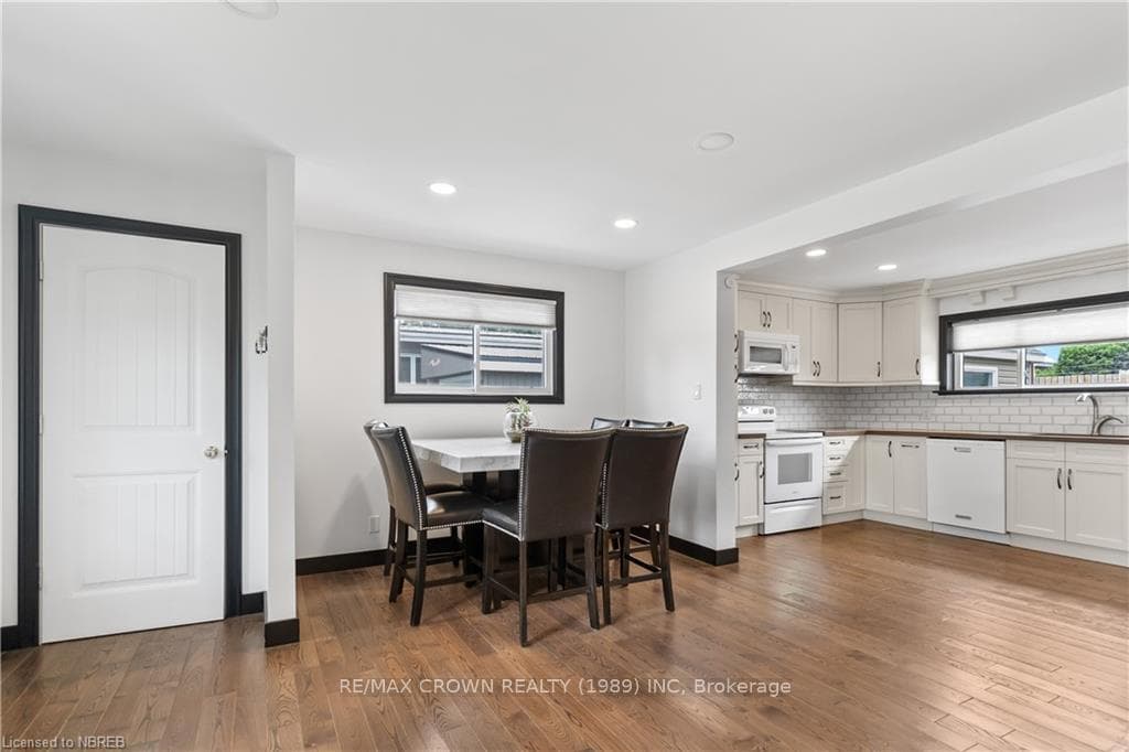 855 PINEWOOD Road photo 8