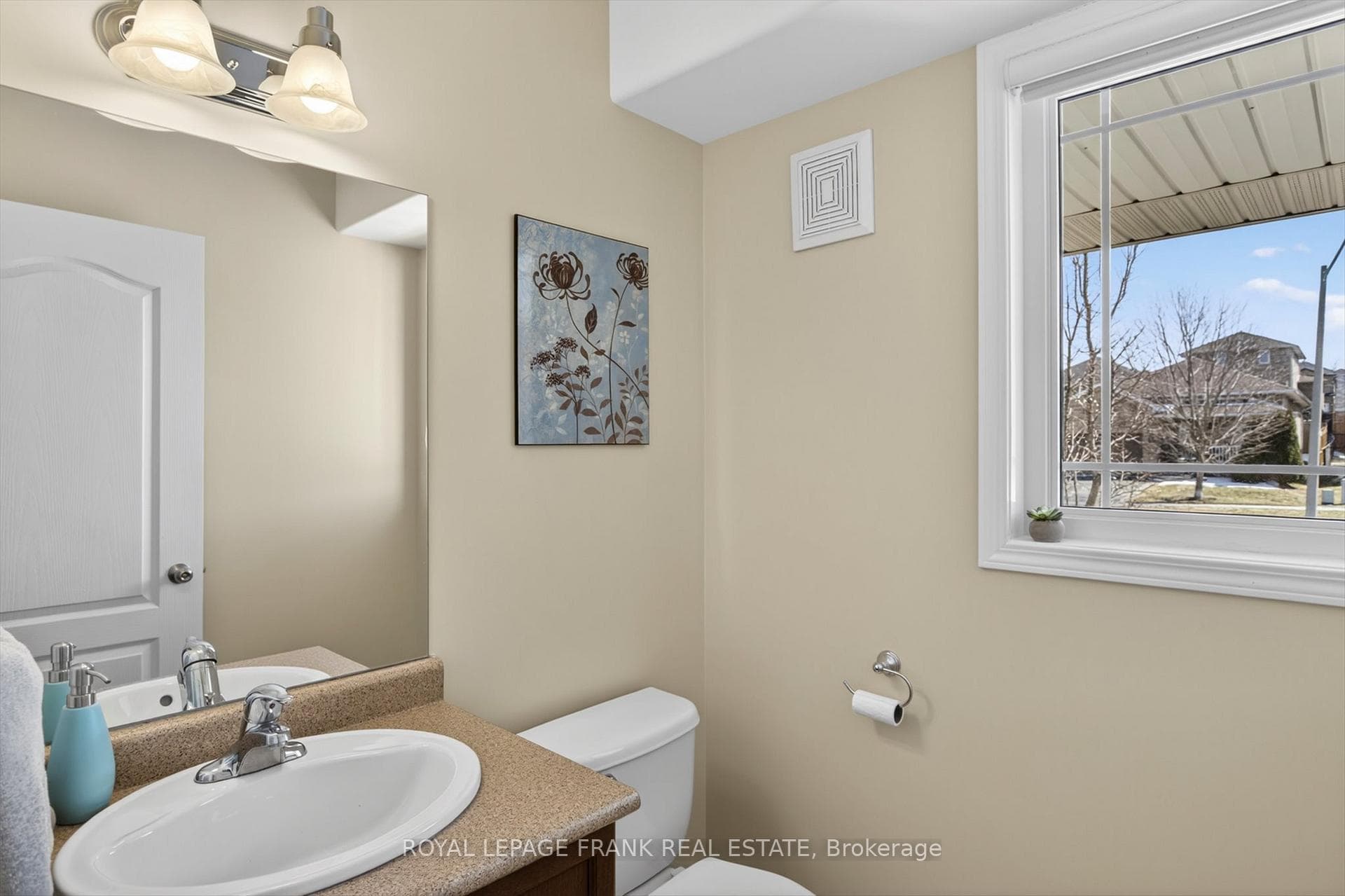 1527 Ireland Drive photo 5