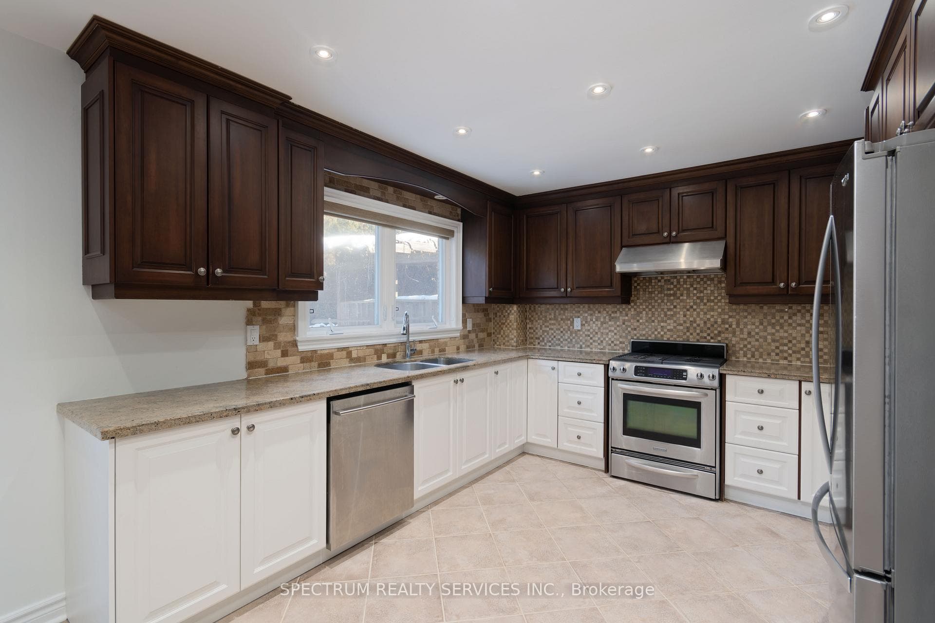 107 Carrington Drive photo 11
