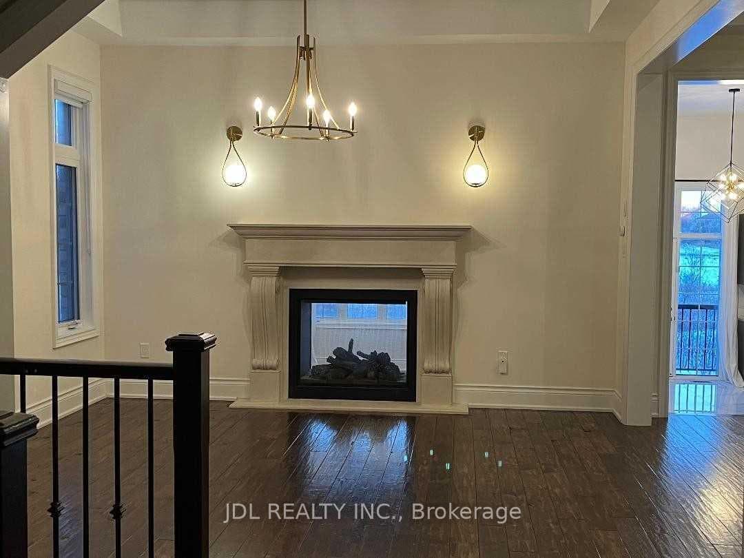 83 Hurst Avenue photo 4