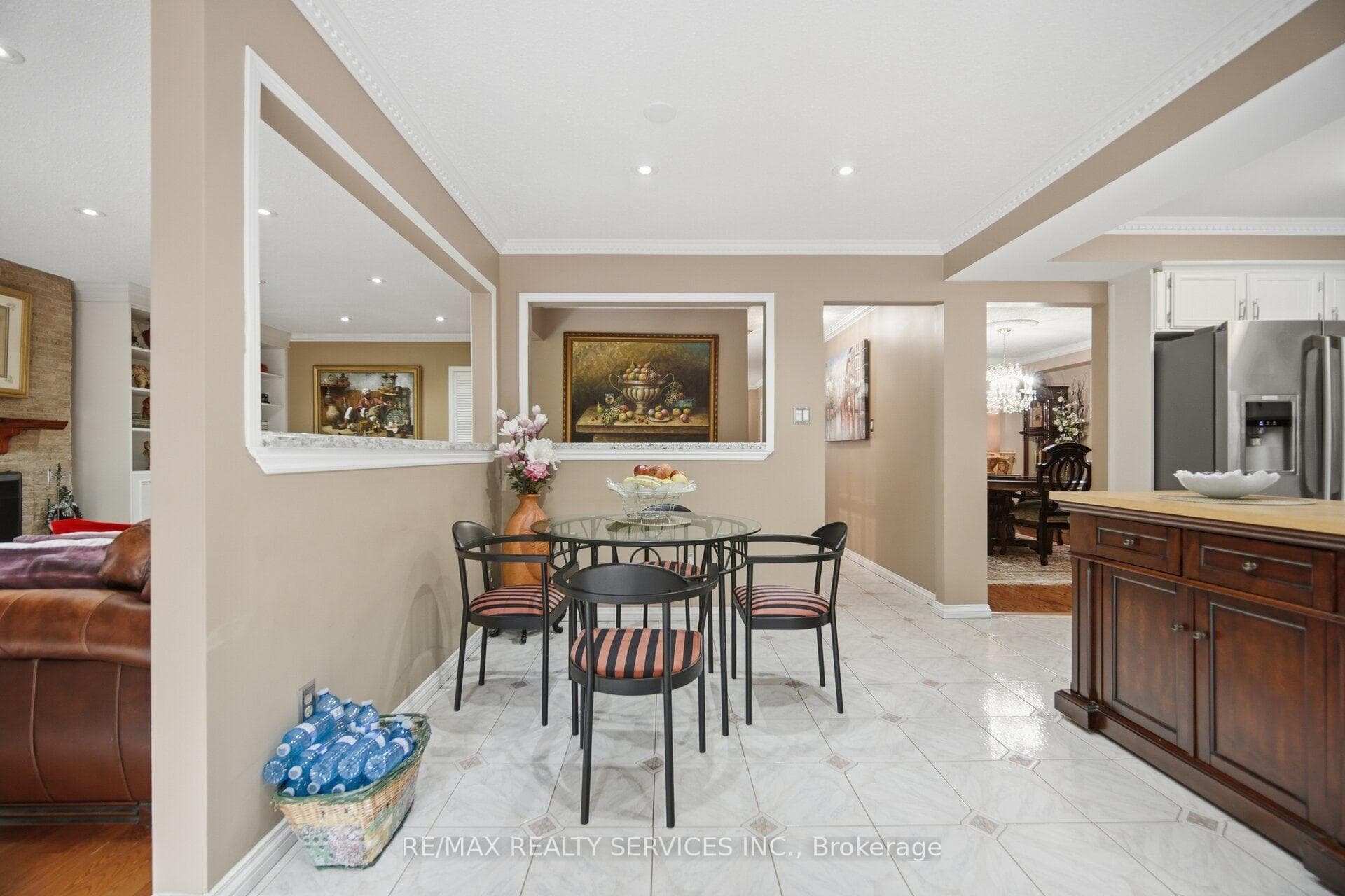 29 Christie Drive photo 18