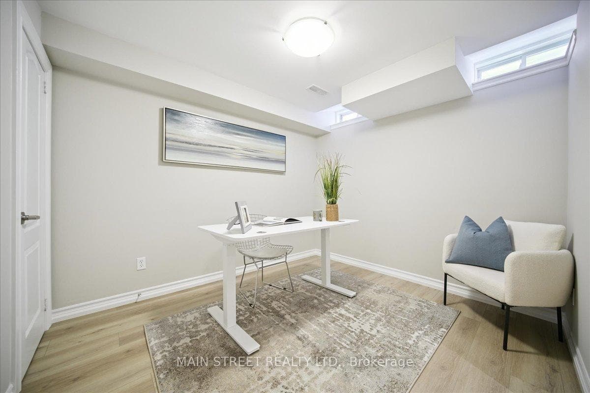 38 Carriage House Court photo 29
