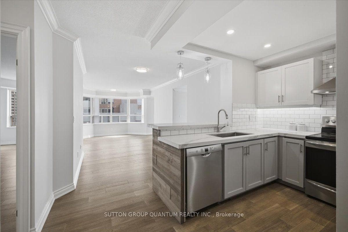 335 Webb Drive Unit PH106 photo 11