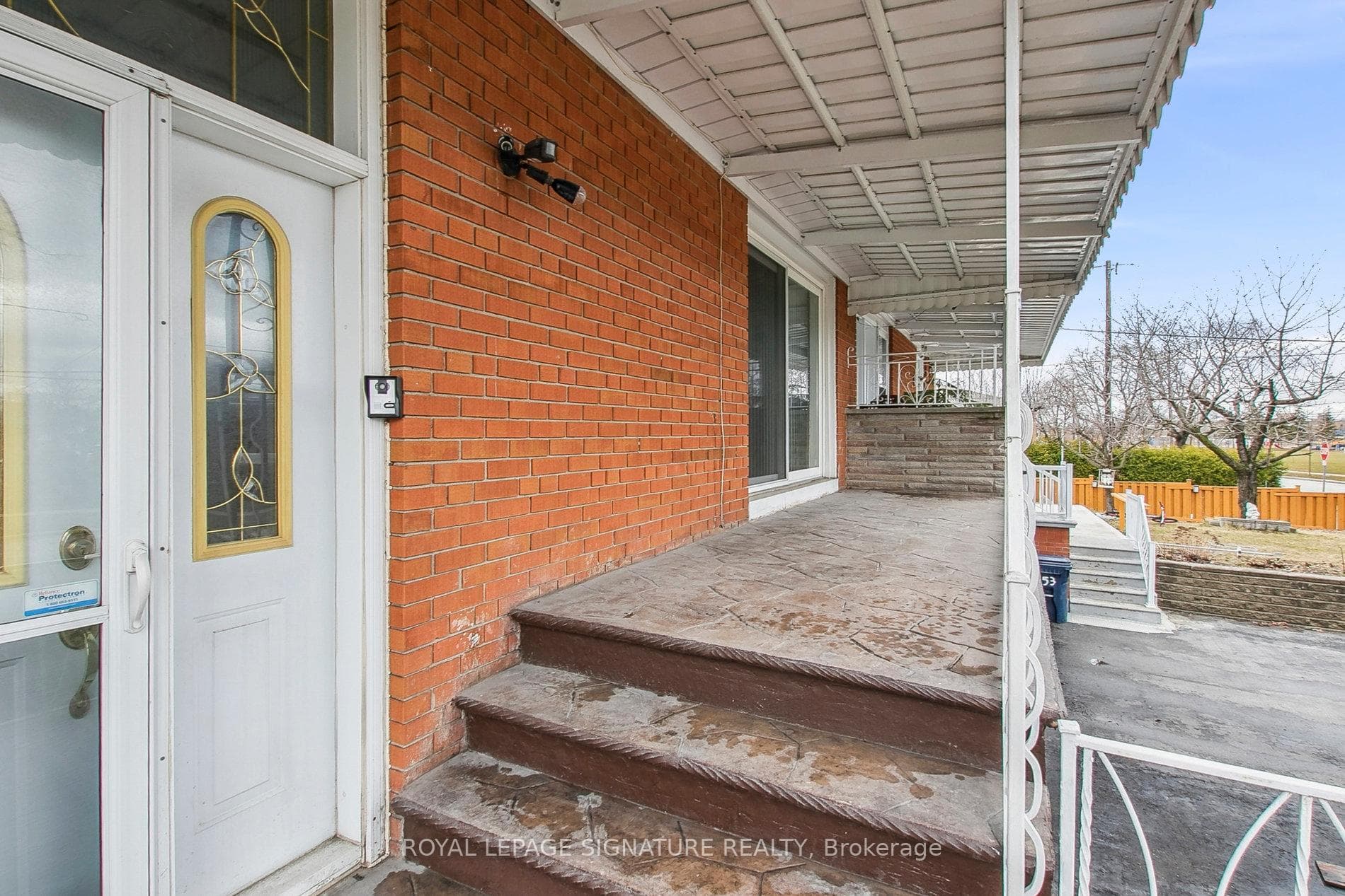 155 Spenvalley Drive photo 3