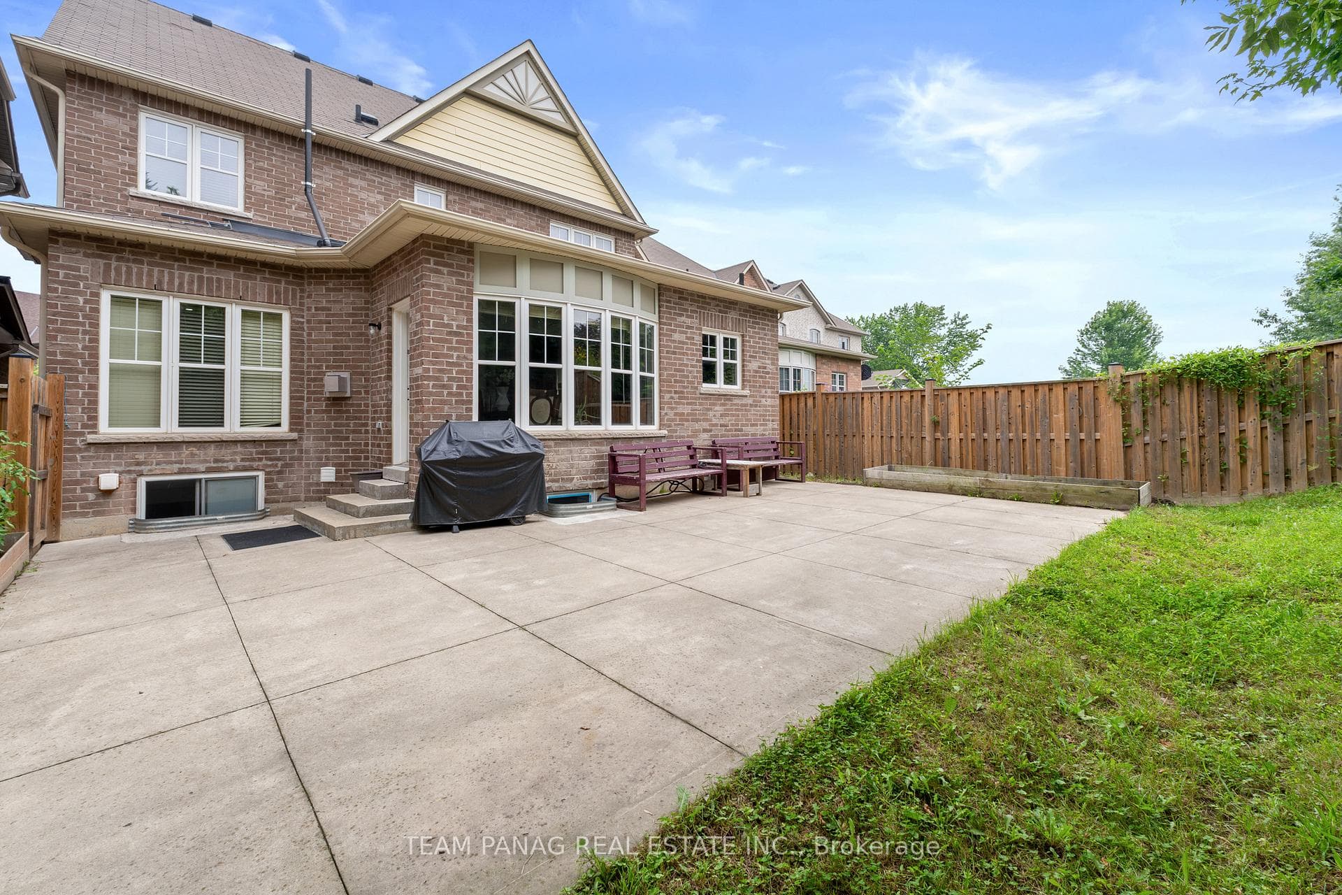 38 Stephanie Avenue photo 45
