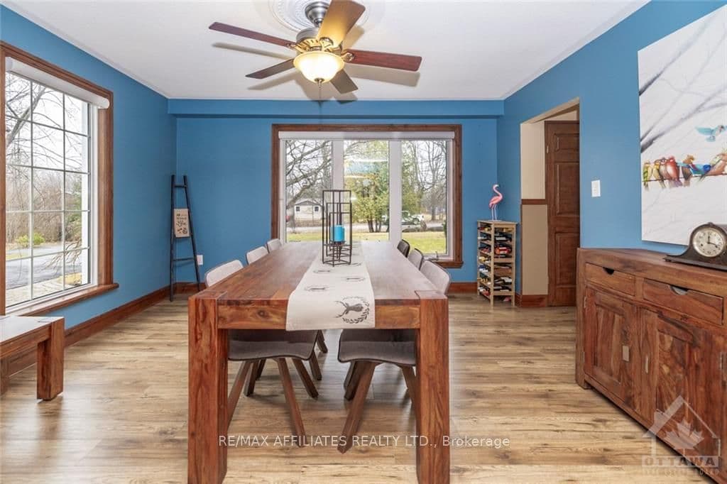 104 BARRACH Street photo 15