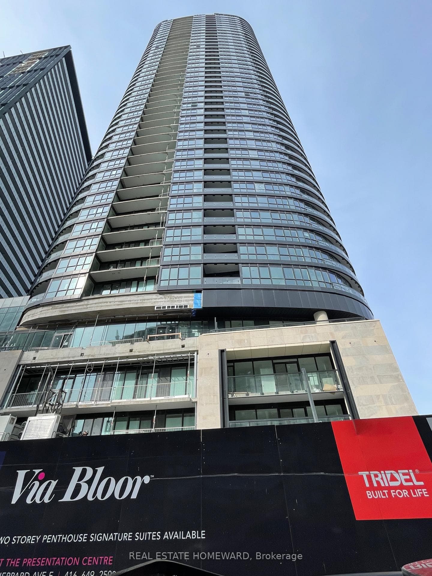 585 BLOOR Street Unit 1118 photo 2