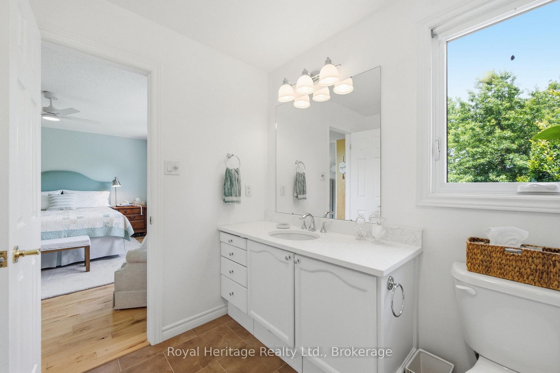 Updated ensuite bath