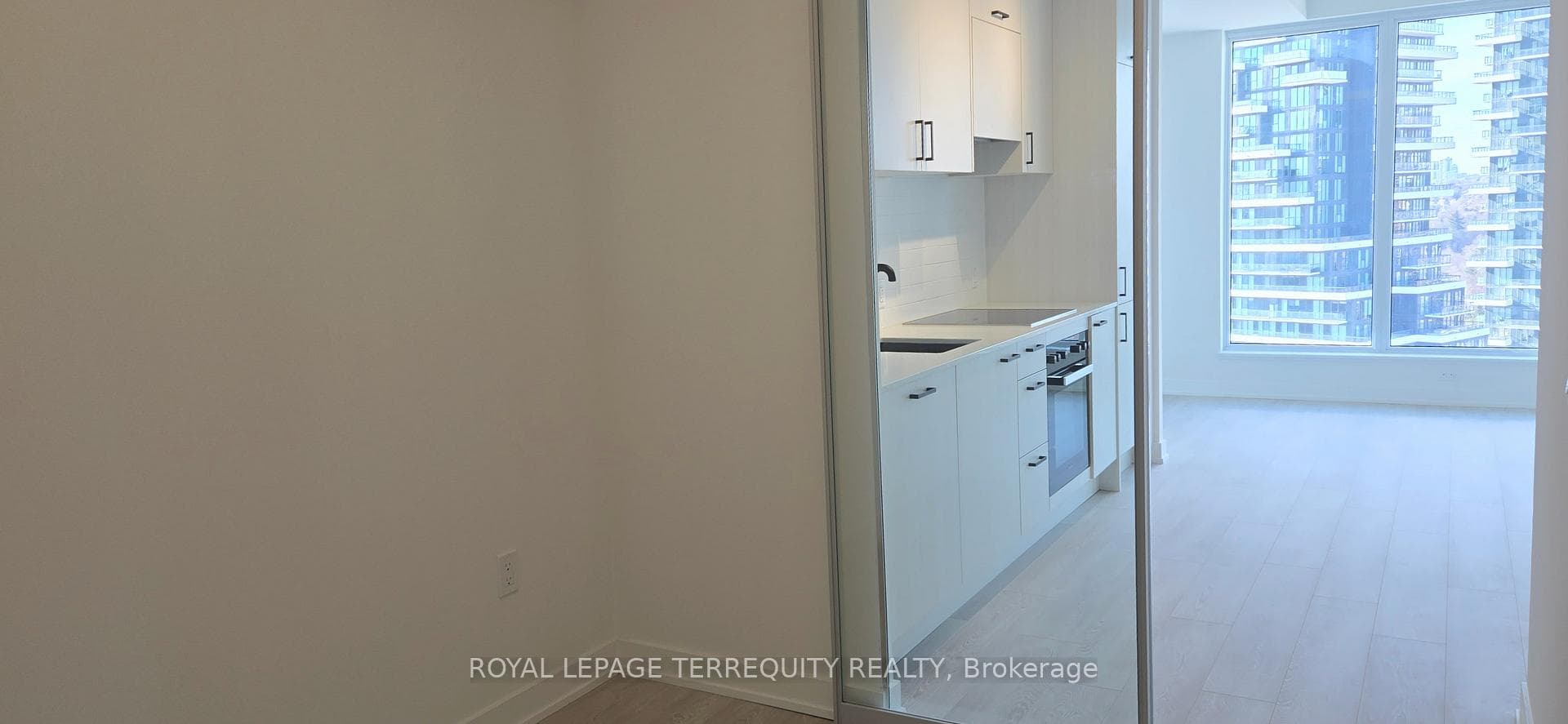 1 Quarrington Lane Unit 1515 photo 6